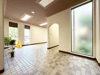 【エントランス】