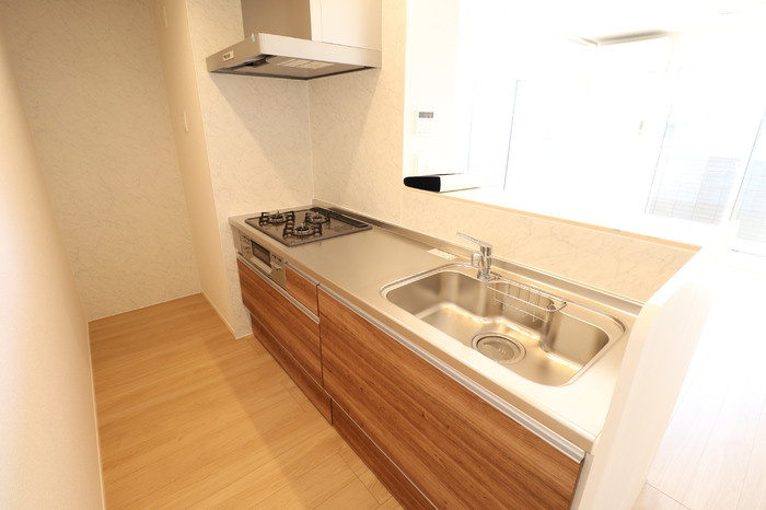 アベニール大倉山のキッチン|キッチン ３口コンログリル付