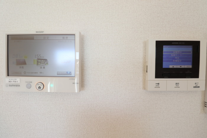 アベニール大倉山のセキュリティ|太陽光発電システム・ＴＶインターホン
