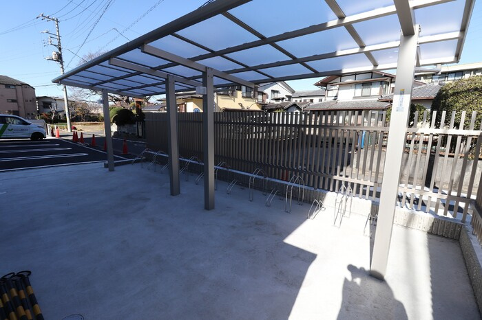 アベニール大倉山のその他共用部分|駐輪場