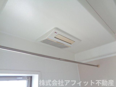 【設備】 | グローリア | 浴室換気乾燥機