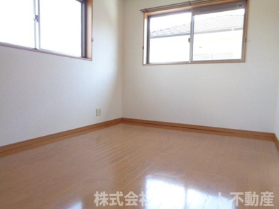 【寝室】 | グローリア | 洋室6帖　