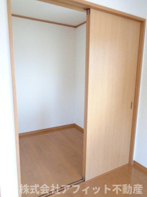 【収納】 | グローリア | 納戸