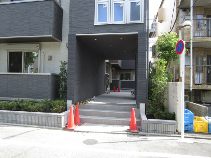 アンジュール高島平Ⅰのエントランス