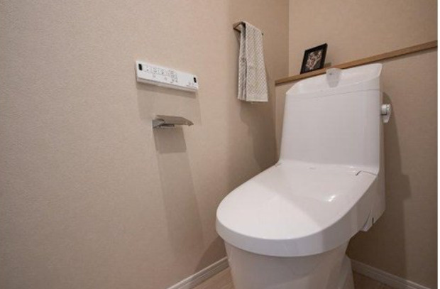 川東町　新築戸建のトイレ