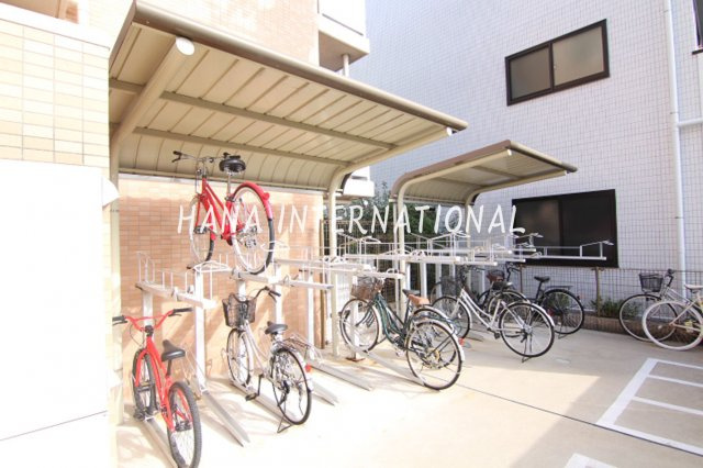 アザレアのその他共用部分|敷地内に駐輪場が御座います♪