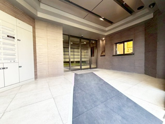 【エントランス】