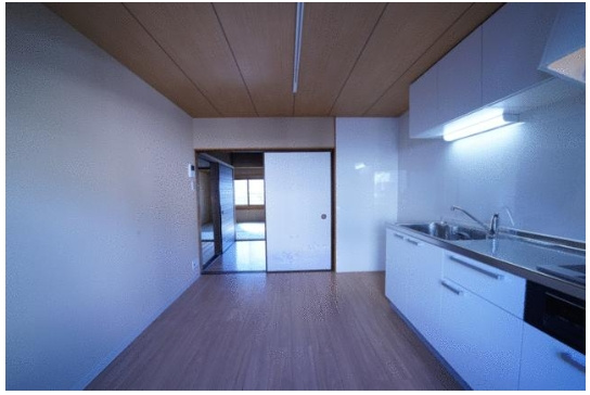 紫野東野町店舗付戸建の内装