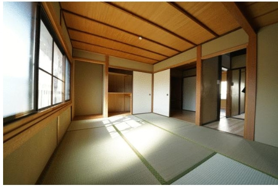 紫野東野町店舗付戸建の内装