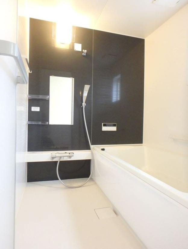 リーブルスティルＢの浴室