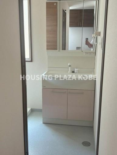 オルテンジア須磨の洗面所