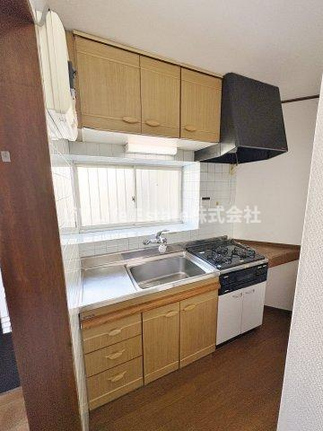 栄町貸家のキッチン