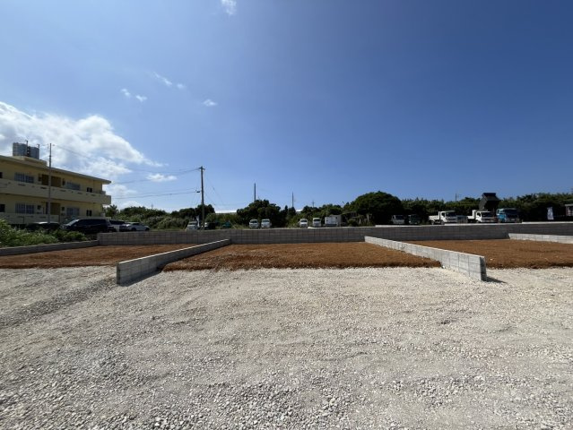 中頭郡読谷村字喜名の新築一戸建の外観|2025/10/10　現地写真