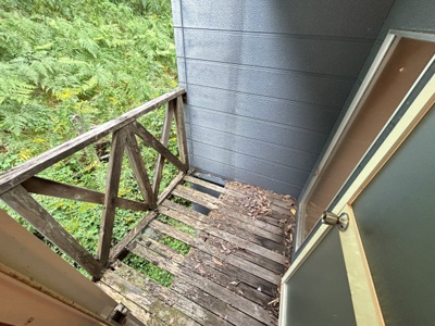 【バルコニー】 | 宝塚市千種2丁目中古戸建 | ウッドデッキ