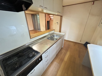 【キッチン】 | 宝塚市千種2丁目中古戸建 | きれいなキッチンです