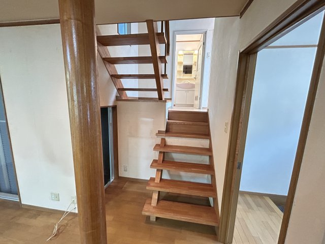 【内装】 | 宝塚市千種2丁目中古戸建 | 内装は落ち着いています