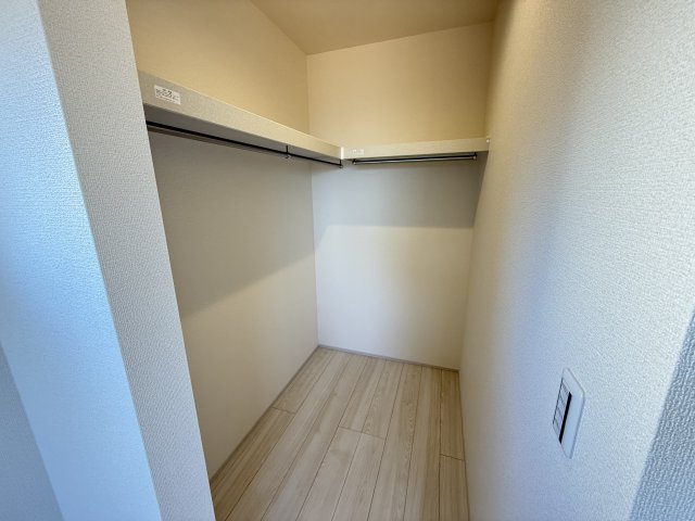 リーブルガーデンＳ第11　前橋市富士見町時沢　４号棟（平屋）の収納|洋室１収納　
ウォークインクローゼットです♪