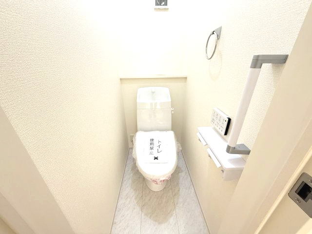 リーブルガーデンＳ第11　前橋市富士見町時沢　４号棟（平屋）のトイレ|トイレ2です。清潔感のある白を基調としています。