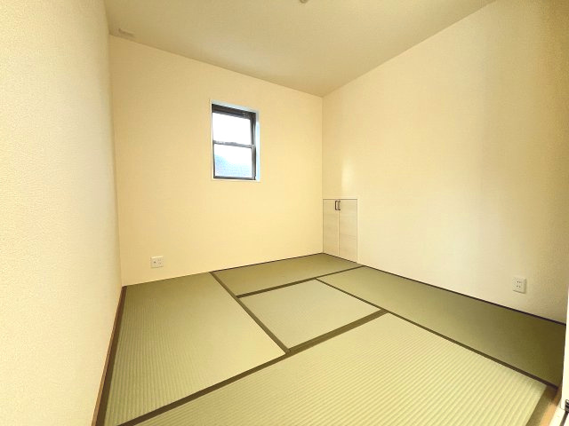 【和室】 | 糸島市志摩サンセットロード第1　1号棟（全1棟）【仲介手数料無料・0円】 | 現地写真。1階和室です。