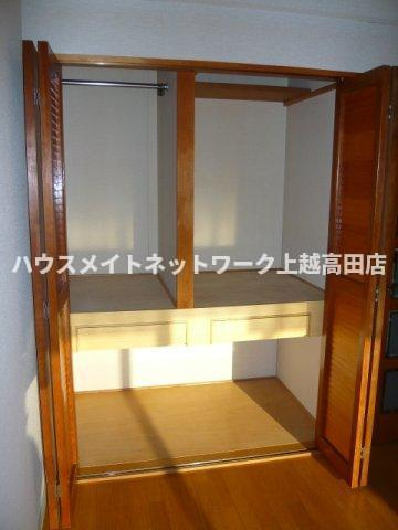 ピアハイム高田の収納|クローゼット