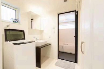 葛飾区青戸６丁目の戸建の独立洗面台