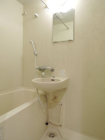 【浴室】 | CYNTHIA FOUR-D GOTANDA-WEST