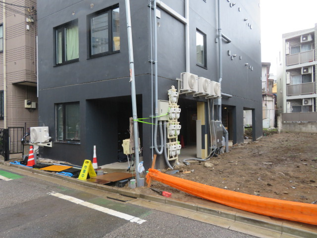 荒川区荒川５丁目の事務所