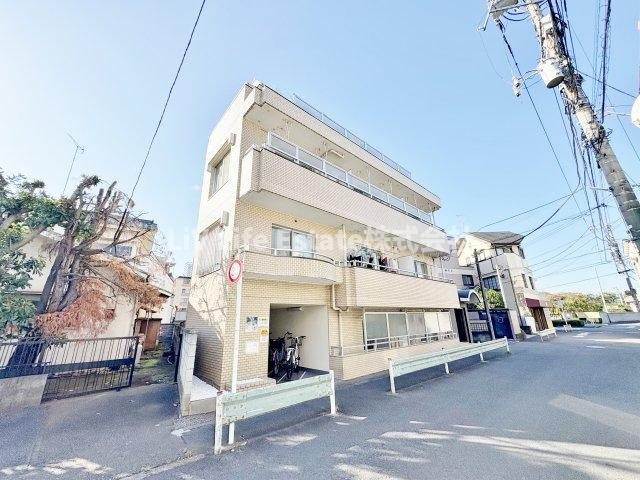 プリンス本町の外観