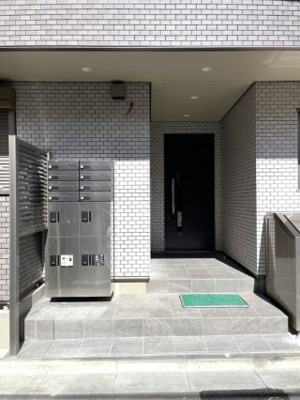 【エントランス】 | グランシュバリエ