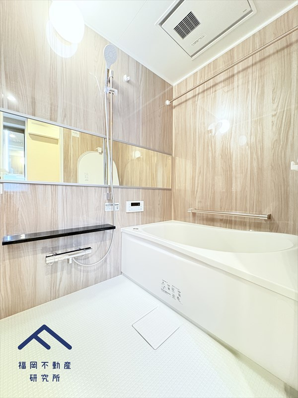 和白ガーデンハウスの浴室