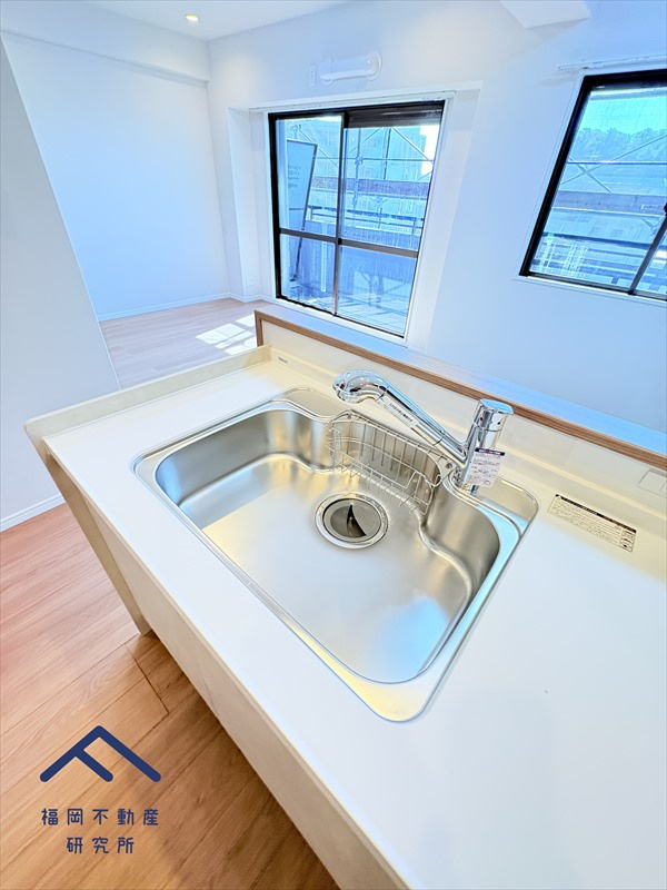 和白ガーデンハウスのキッチン