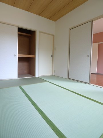 クレヨンハウスⅡの和室|写真は同タイプの102号室です