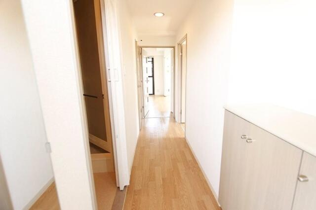 リヴァージュ新横浜の玄関