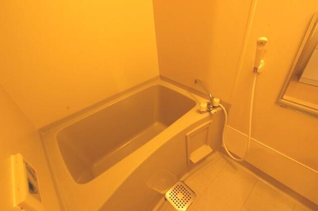 リヴァージュ新横浜の浴室