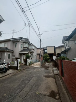 【前面道路含む現地写真】 | 狭山市北入曽　中古戸建　西武新宿線『入曽駅』徒歩16分　【入間野小学区】