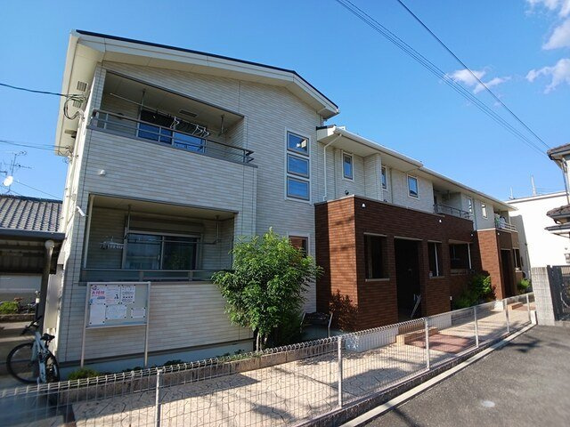 東大阪市吉田３丁目のアパート