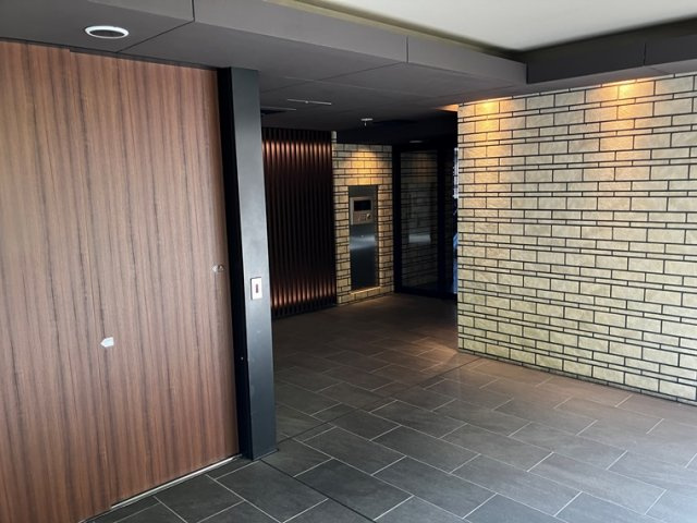 パークホームズ横濱東白楽のロビー