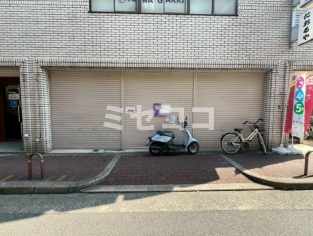 ロイヤル住之江のエントランス