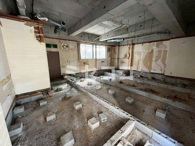 ロイヤル住之江の内装