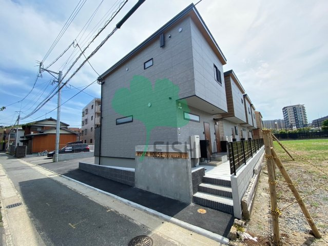 HYGGE HOUSE(ヒュッゲハウス)のエントランス