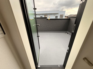 【洋室】 | 戸田市笹目五1期　1号棟 | 北西のお部屋。6帖です。2か所の窓で採光はばっちり。