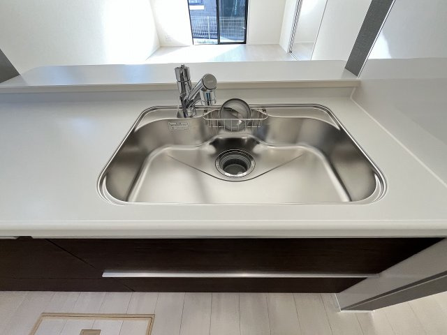 【キッチン】 | 糸島市加布里5丁目第8　1号棟（全2棟）【仲介手数料無料・0円】 | 現地写真。