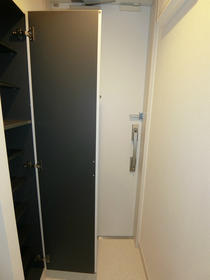 リブリ・立川富士見町の玄関