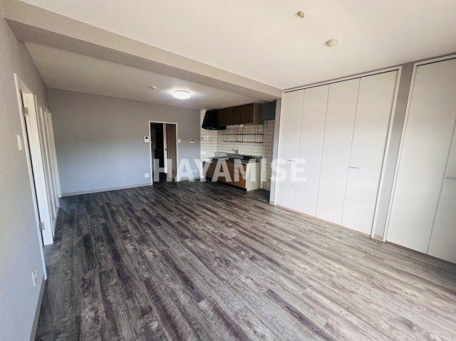 東長崎ハイツの居間・リビング