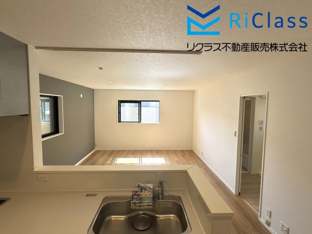 新築戸建　神戸市兵庫区氷室町2丁目12の居間・リビング|使いやすいリビングです