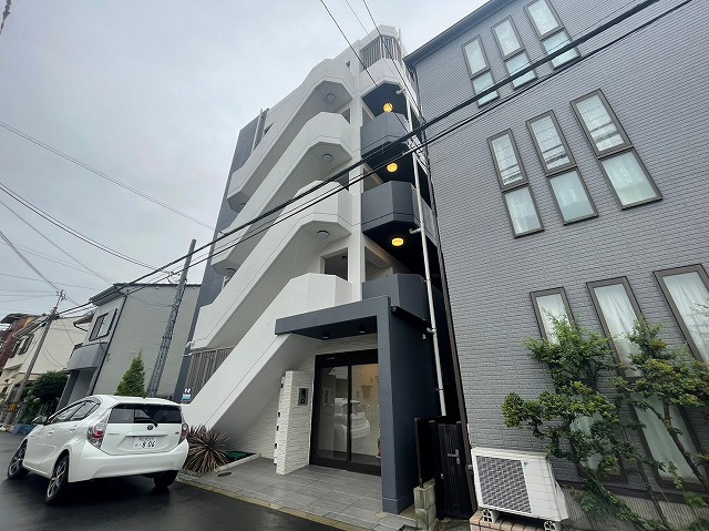 隆和の外観