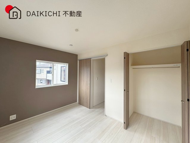 【洋室】 | 久喜市本町5丁目3期　新築戸建　全2棟　2号棟