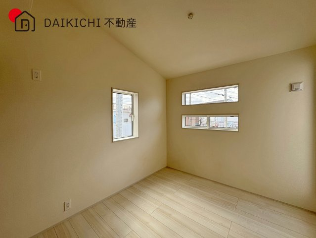 【洋室】 | 久喜市本町5丁目3期　新築戸建　全2棟　2号棟