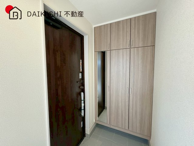 【玄関】 | 久喜市本町5丁目3期　新築戸建　全2棟　2号棟