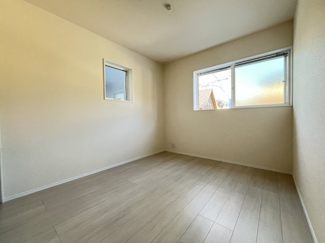 【子供部屋】 | 糸島市加布里5丁目第8　2号棟・平屋（全2棟）【仲介手数料無料・0円】 | 現地写真。